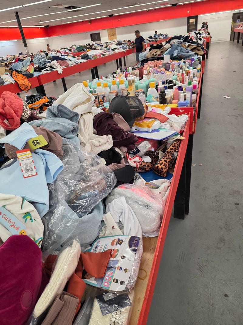 The Bin Store Experience That Feels Like a Treasure Hunt