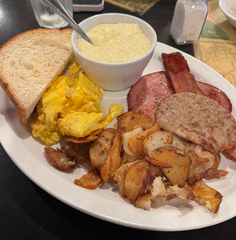 Trip's Diner - Tampa