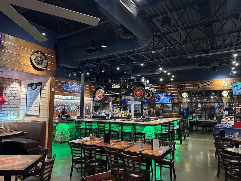 Ford's Garage Orlando Vineland Outlets - Orlando