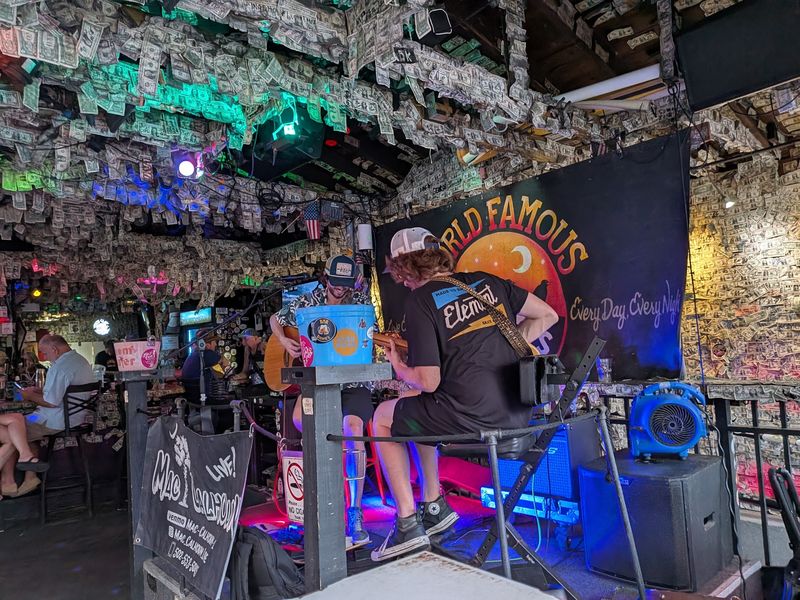 Live Music That Keeps You Dancing Until Closing Time