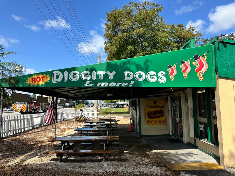 Picnic Tables, Music, and a Dog-Friendly Vibe