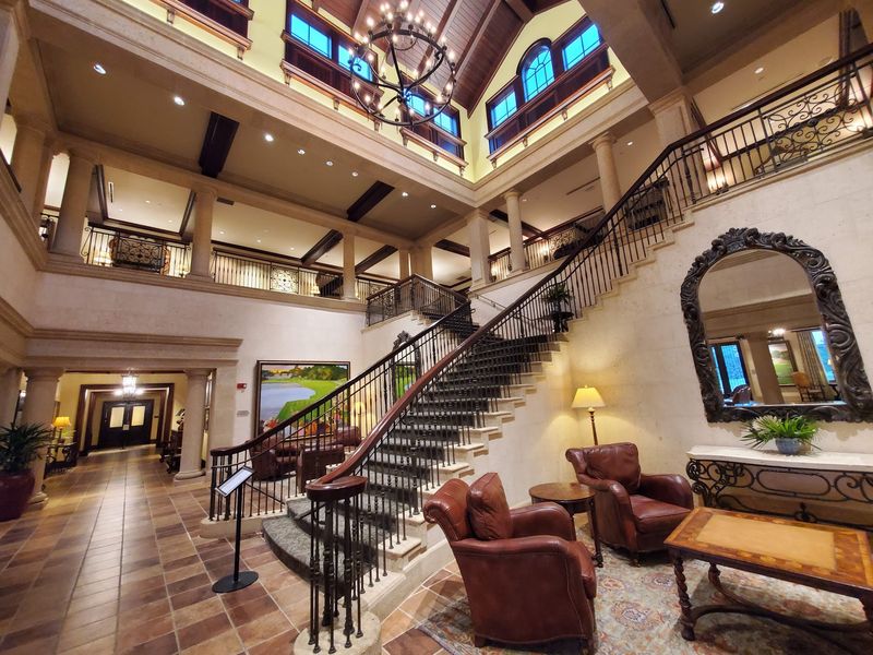 Exceptional Clubhouse and Dining