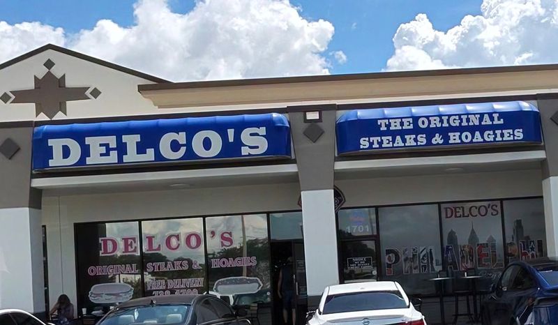A Strip Mall Location That Doesn't Need Fancy Atmosphere