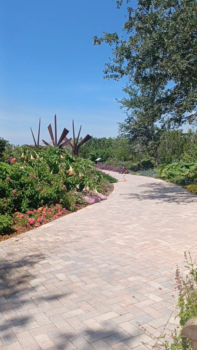 Four Thousand Plants That Make Nurseries Jealous