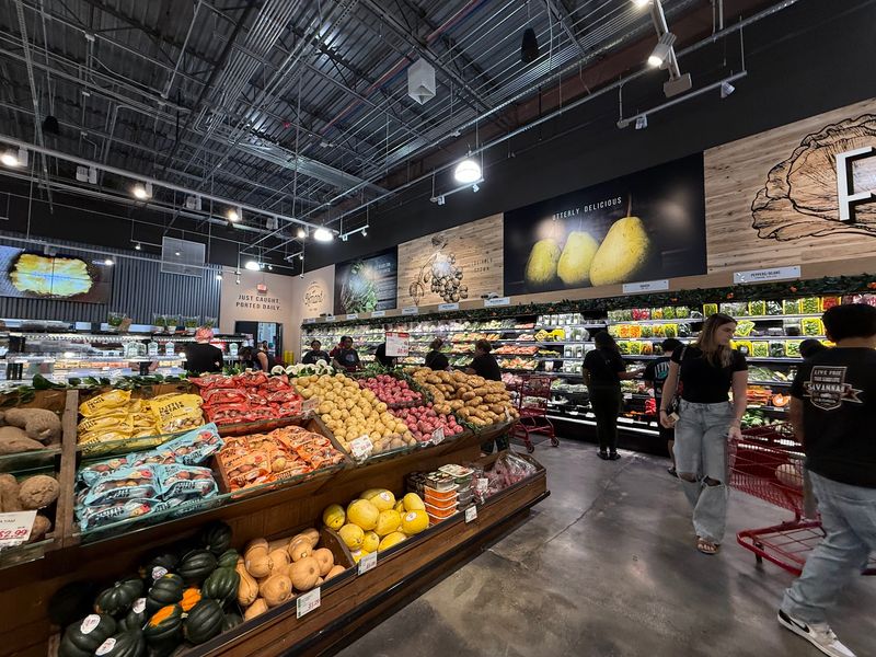 Strategic Shopping Tips for Beating the Crowds