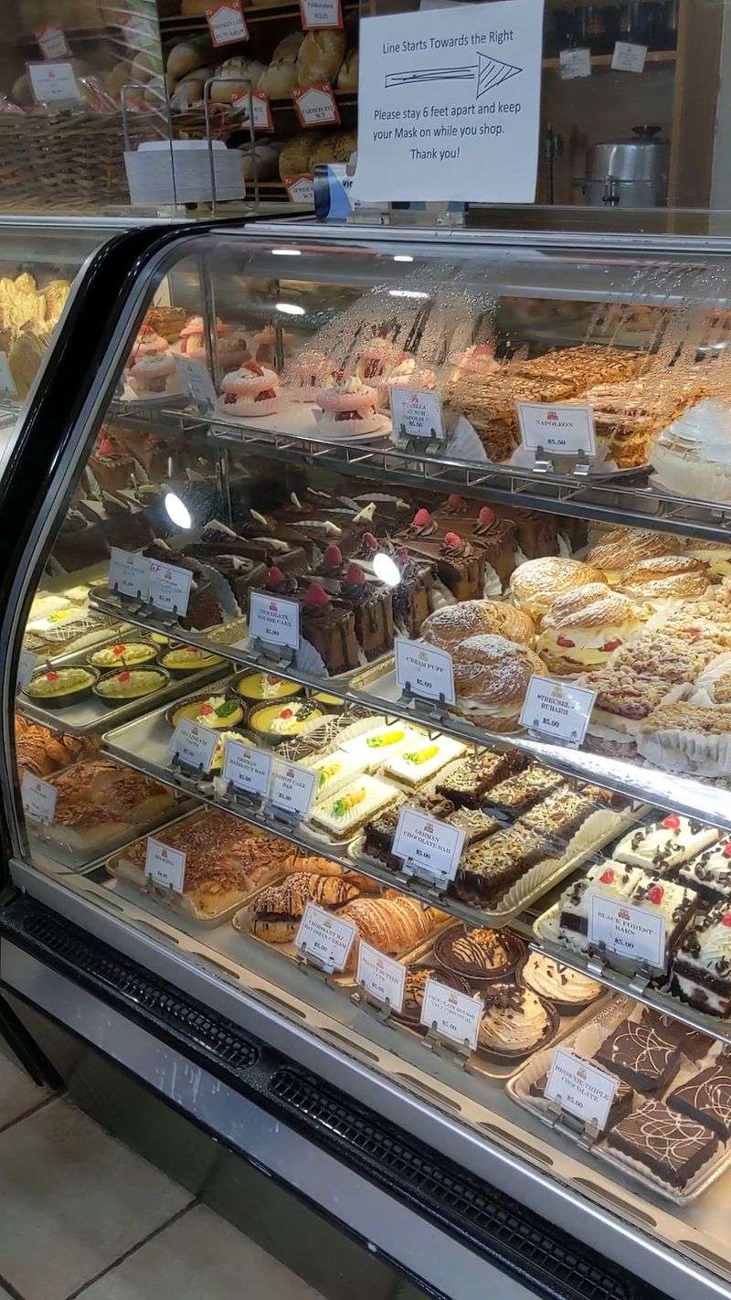 Apple Strudel and Fruit Tarts That Disappear Fast