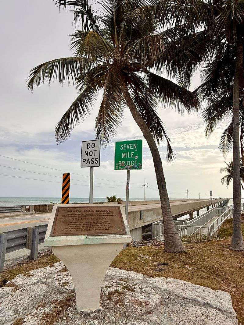 Free Parking and Easy Access