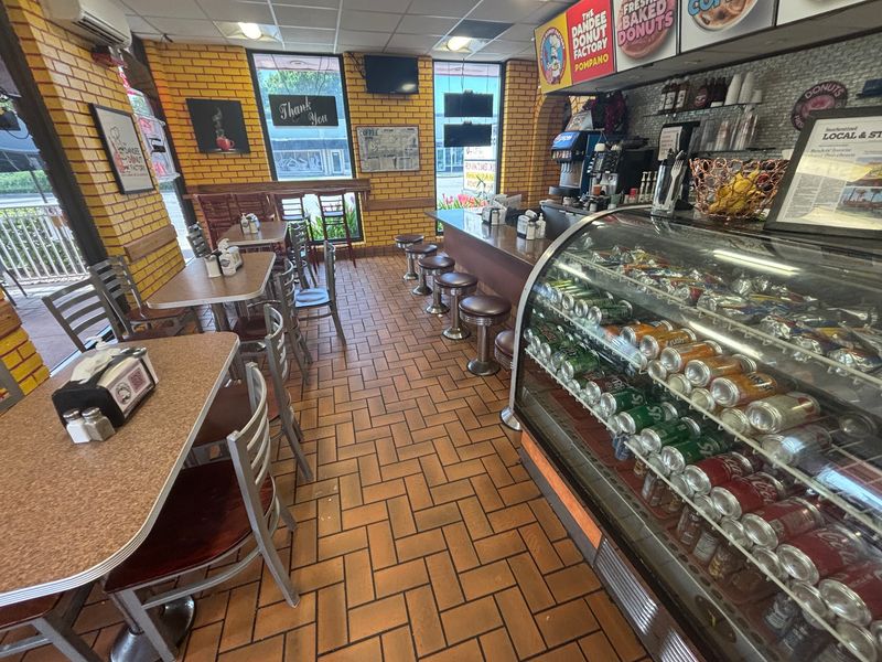 Old-School Donut Shop Vibes With a Side of Nostalgia