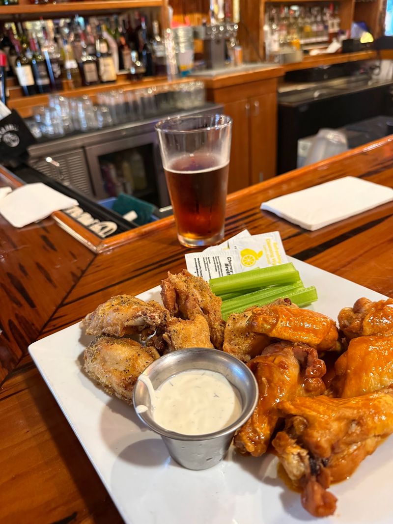 A Full Bar That Keeps the Good Times Flowing