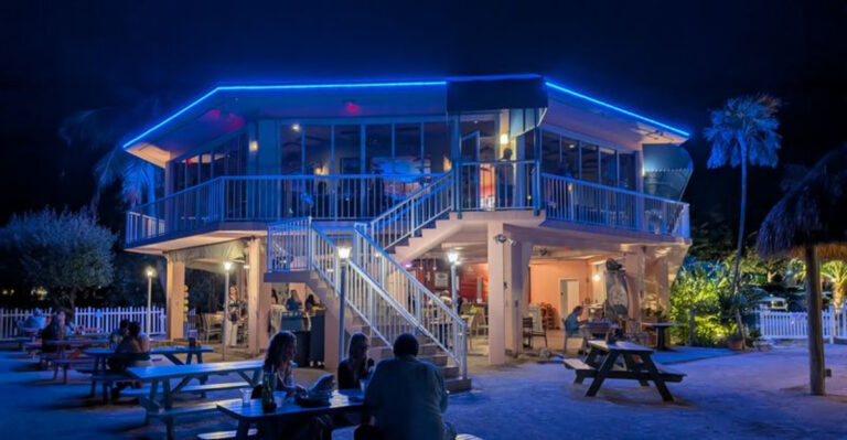 Linguini Loaded With Lobster, Crab, and Scallops Steals the Show at This Florida Bay Restaurant
