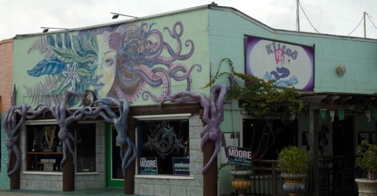 Order a Latte at This Vero Beach Café and You Might Get a Note From a Stranger