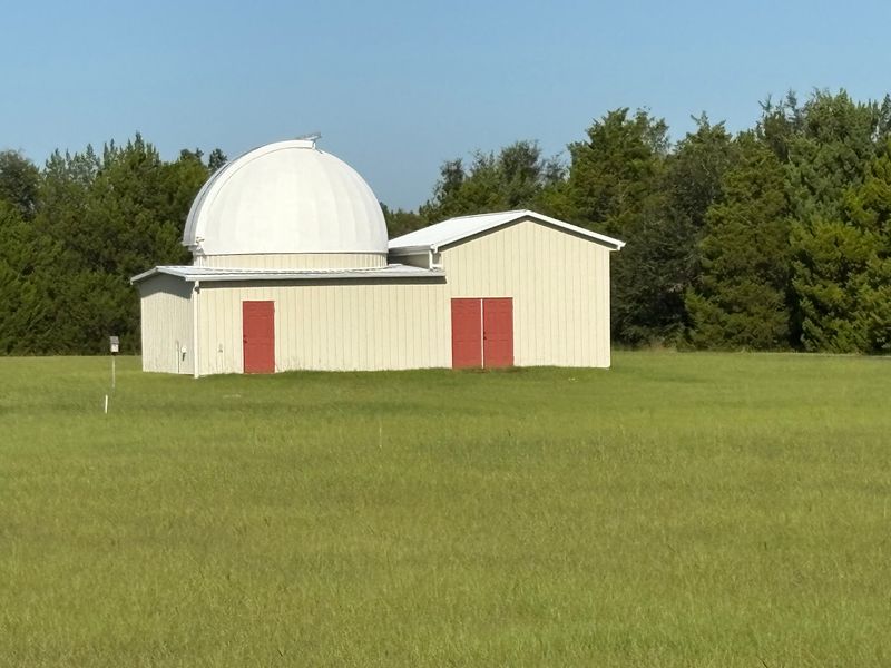 Dome Telescope Delivers Close-Up Views of Celestial Bodies