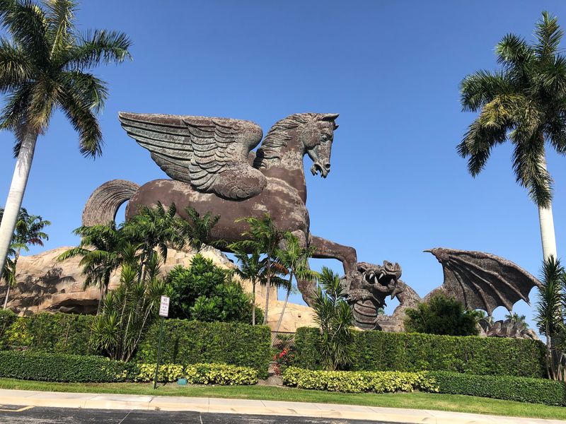 The Iconic Pegasus and Dragon Statue