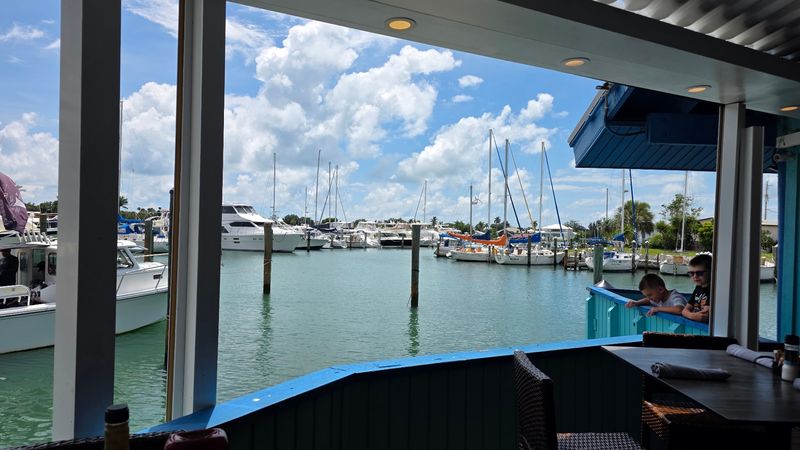 Panoramic Marina Views That Make Every Meal Special