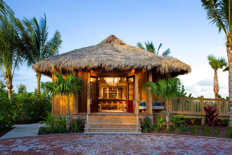 Stay in Thatched-Roof Bungalows Without TVs or Distractions
