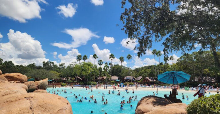 This Florida Lazy River Might Be the Most Relaxing Water Park Attraction Around