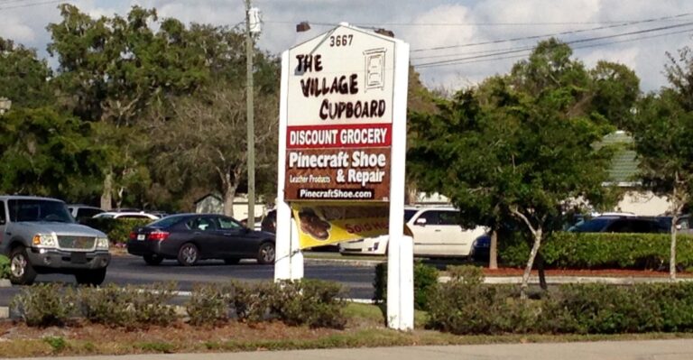 This Tiny Discount Market in Florida’s Amish Community Is a Bargain Hunter’s Dream