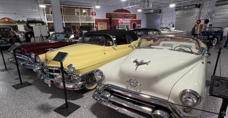 Vintage Cars and Rare Finds Make This Florida Museum Impossible to Rush Through