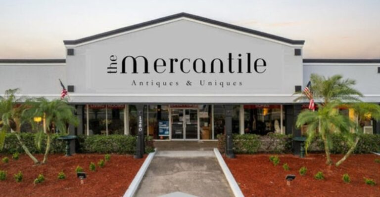 You Could Lose an Entire Day Inside This 33,000-Square-Foot Florida Antique Mall