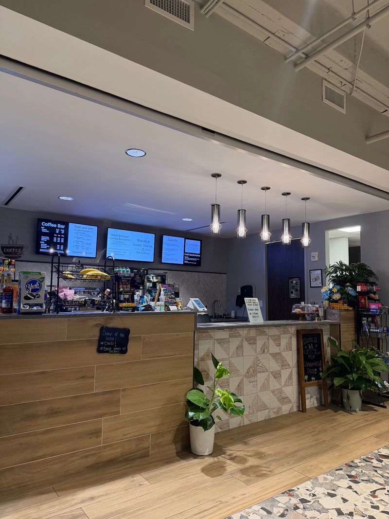 Nosh Thyme Cafe
