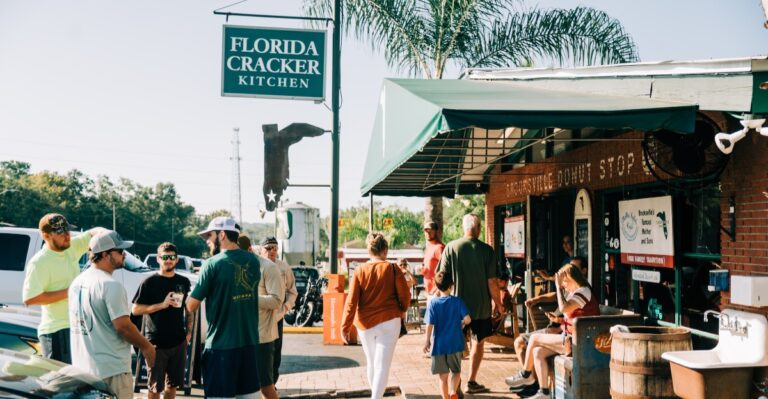 10 Brooksville, Florida Restaurants Worth Pulling Over For