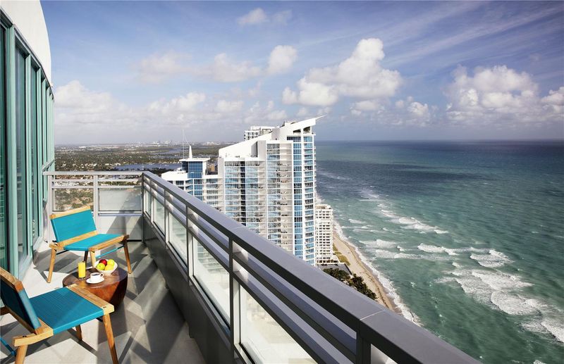 Location Puts You Between Two Of Florida's Biggest Cities