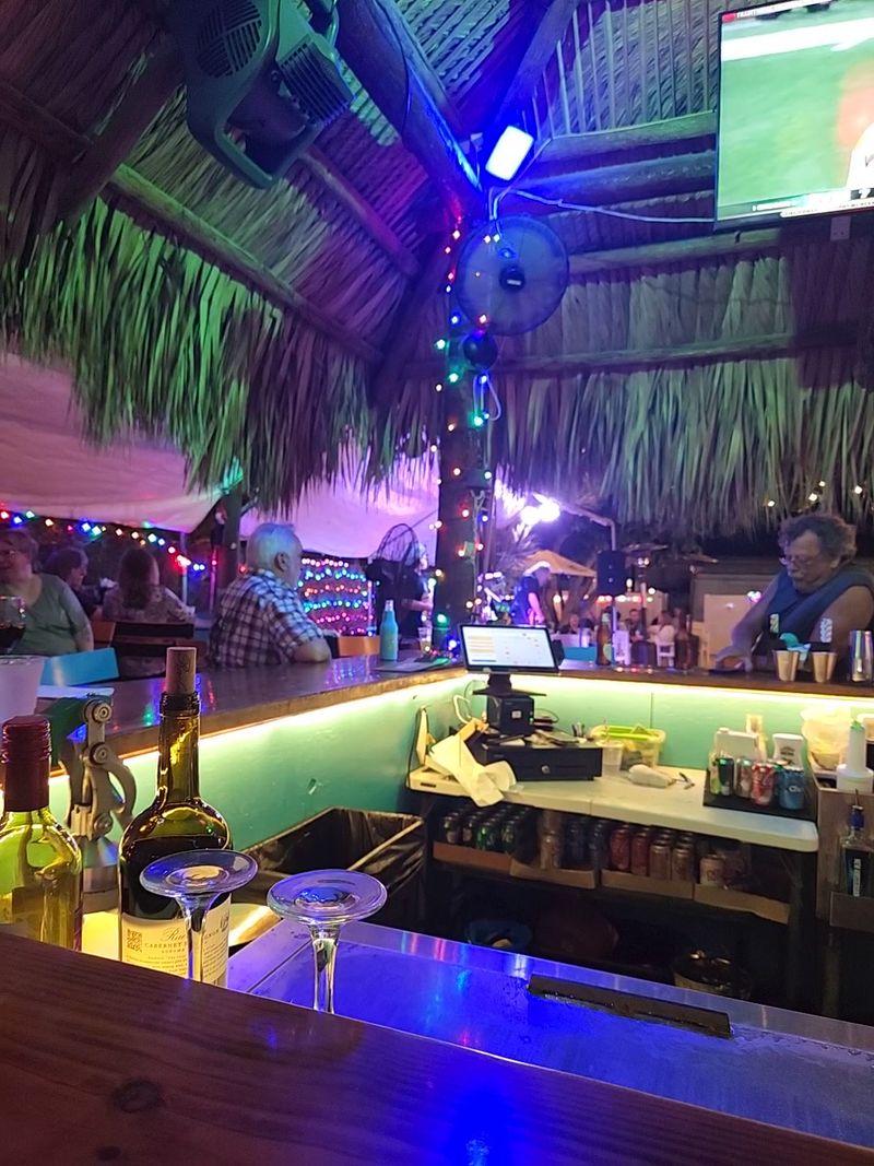 Live Music and Local Energy Turn Dinner Into a Night Out