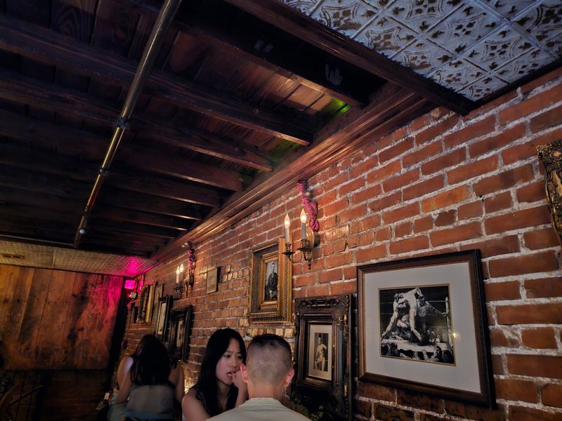 This Hidden Orlando Bar Turns a Simple Night Out Into a Story Worth Telling