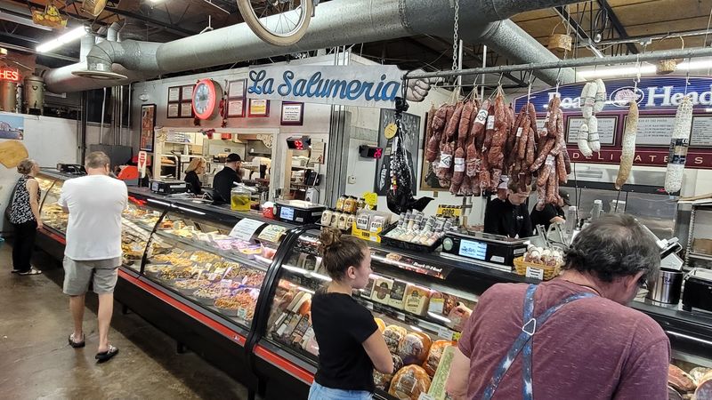 Mazzaro's Italian Market Feels Like a Little Piece of Italy in St. Petersburg