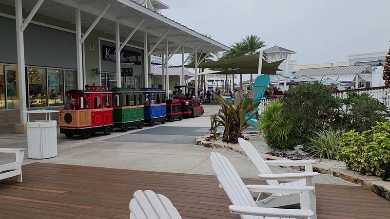 The Open-Air Layout Makes a Full Day of Shopping Feel Easy