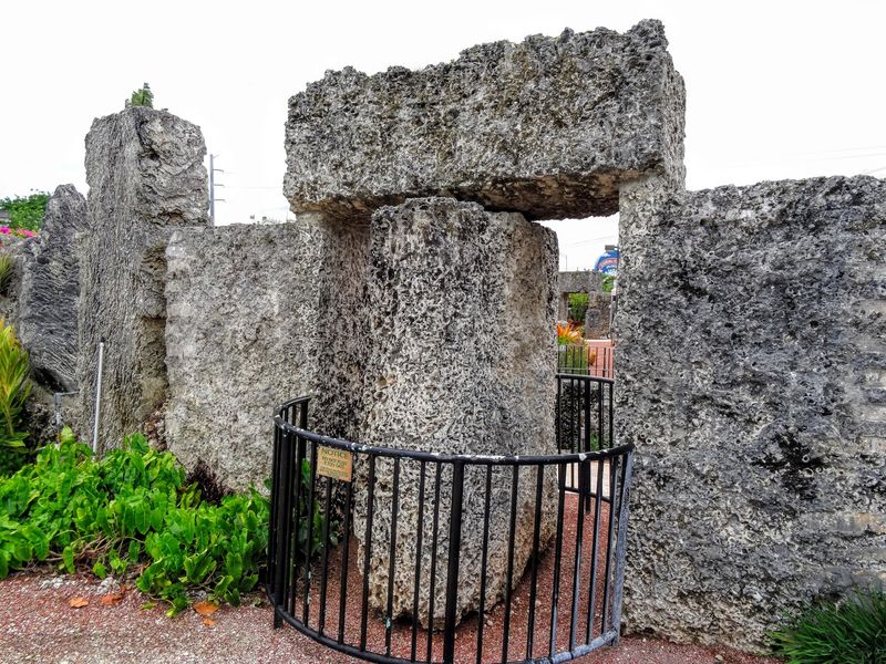 The Famous Nine-Ton Gate Once Spun With One Finger