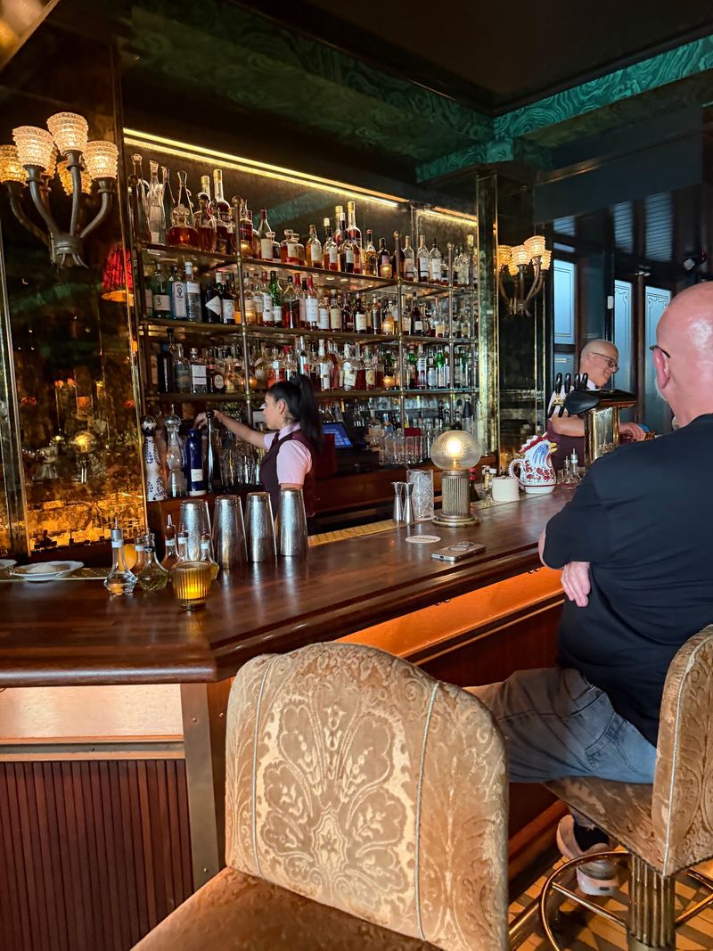 Tableside Service Adds to the Restaurant’s Theater