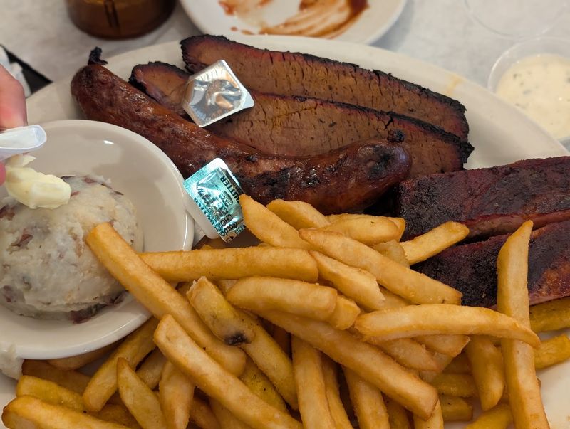 Why Regulars Come Hungry and Usually Leave With Leftovers