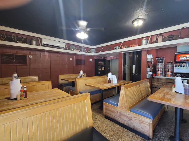Why the No-Frills Setup Makes the Food Stand Out Even More