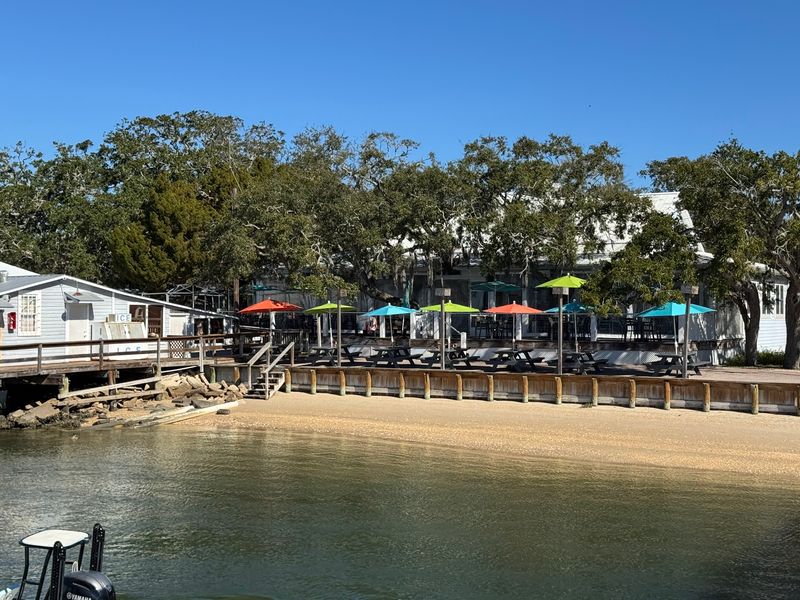 Why Aunt Kate’s Feels More Like a Local Tradition Than a Tourist Stop