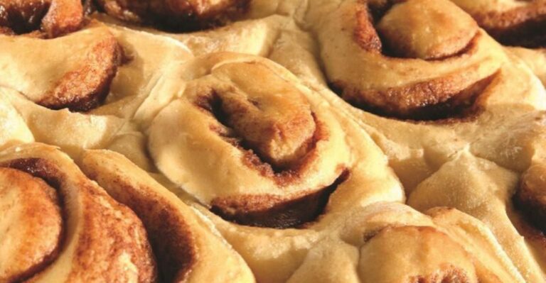 Skip the Pumpkin Latte and Treat Yourself to These 10 Florida Cinnamon Rolls