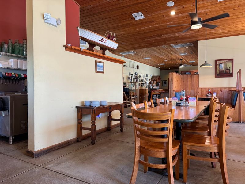 The Casual Dining Room Fits the Laid-Back Riverside Atmosphere
